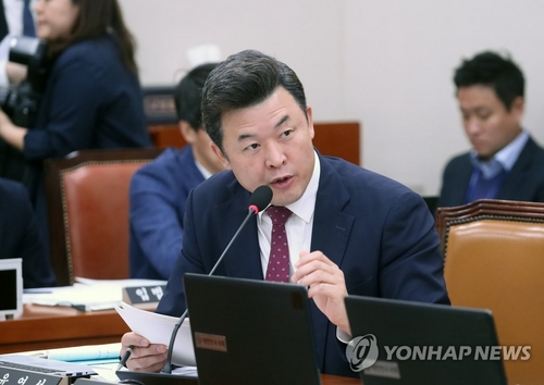 한국·바른미래, 최저임금 협공…"재심의·공약폐기" 한목소리