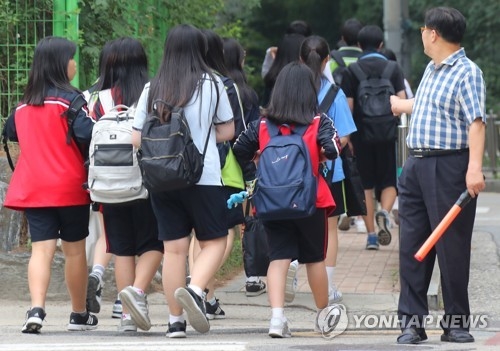불볕더위에 학생도 고통…대구·경북 70개교 단축수업