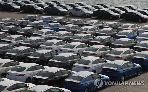 차·반도체 부진에 투자 급격히 위축…규제까지 한국 경제 '발목'