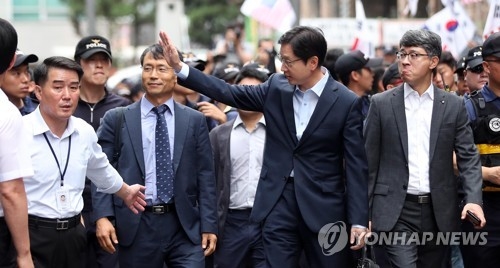 특검, 김경수-드루킹 대질신문…'킹크랩 시연회' 진실 가려낸다