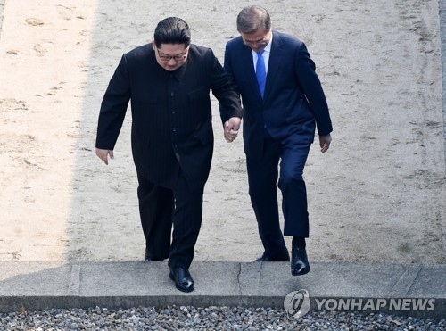 통일부 "남북연락사무소 개소 관련 진전 없어…북한과 협의중"