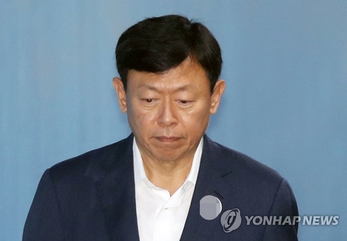 검찰 '국정농단·경영비리' 신동빈 2심서 징역 14년 구형