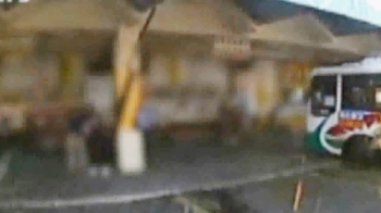 승하차장 돌진한 버스…안전시설 없는 터미널 잇단 사망사고