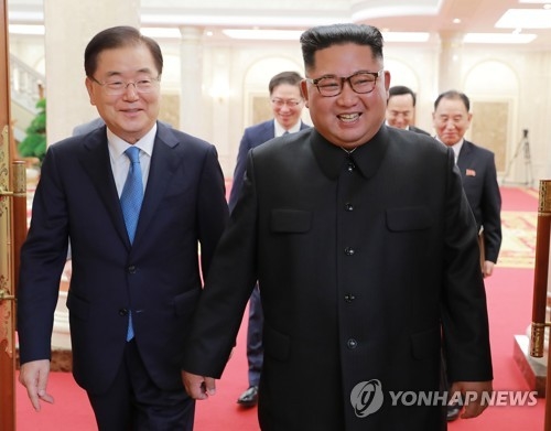 정의용 "북, 비핵화 남측 역할 기대…문대통령 방북 시 논의"