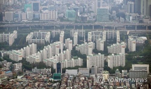 날개 단 서울 아파트값…중위가격 사상 첫 8억원 돌파