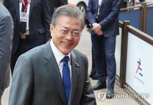 문 대통령 "비핵화 전면적 이행단계…여건되면 남북경협 본격화"