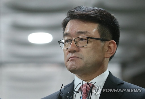 '세월호 유족사찰' 전 기무사령관 영장심사…"부끄럼 없이 일해"