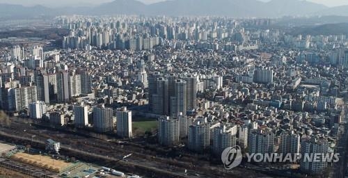 서울 아파트값 약세에 중위가격도 23개월 만에 첫 하락