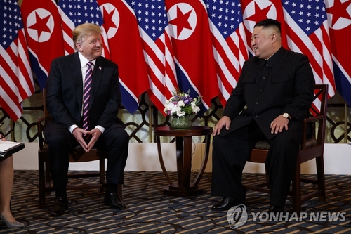 트럼프 "북 잠재력 무한"·김정은 "각하 정치적결단"…핵담판 돌입