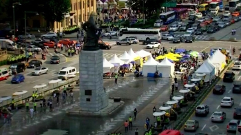 "잊지 않겠다" 시민들의 다짐…광화문 광장 향한 발걸음