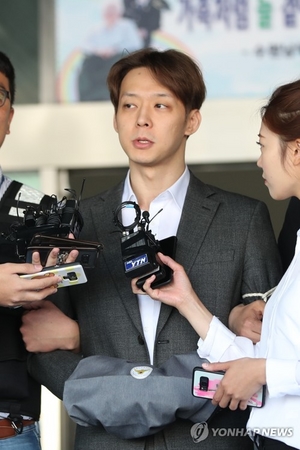 검찰 '마약 혐의' 박유천에 징역 1년6월 구형