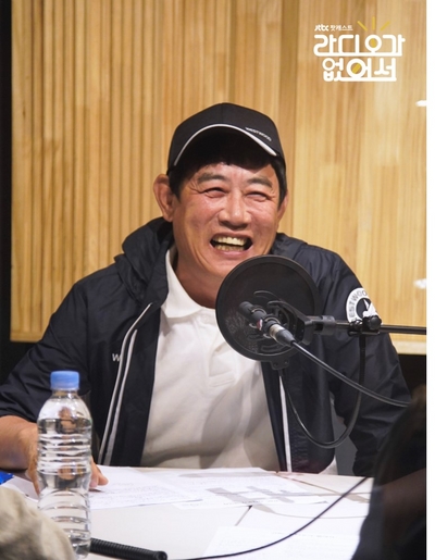 JTBC 팟캐스트 '라디오가 없어서' 이경규 "'예능대부' 표현 독점 원해"