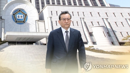 '성접대 뇌물' 김학의 재판 오늘 시작…무죄 적극 주장할 듯