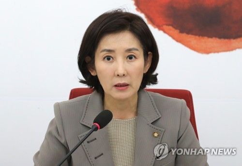 한국당 내부서 '조국 청문회 합의' 비판론…"전략 부재"