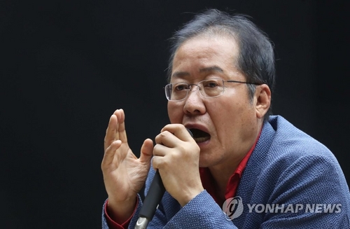나경원 '아들 이중국적·원정출산' 의혹 해명에 홍준표 "환영"