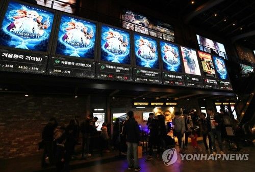 미 할리우드 매체도 '겨울왕국2' 한국 스크린 독점 논란 주목
