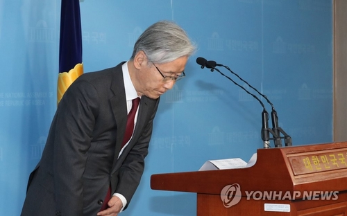 한국당 불출마 릴레이…"대표부터 내려놔야" 책임론 비등