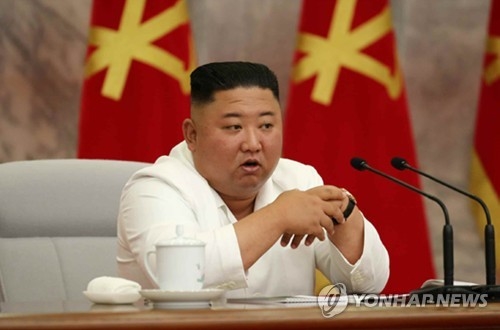 김정은, 3개월만 '코로나' 정치국회의…"최대로 각성 경계"