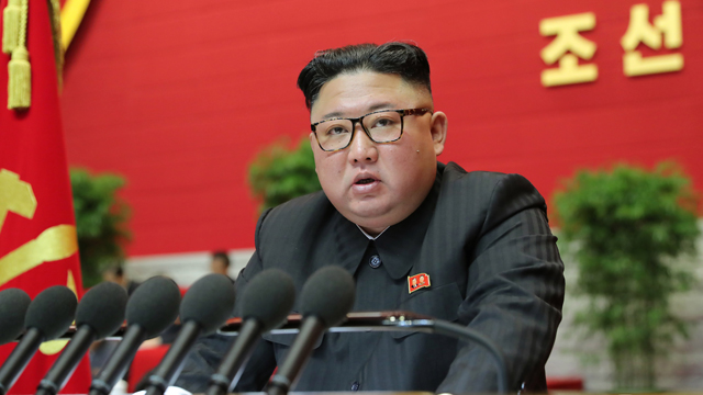 김정은 미국엔 "강대강, 선대선"…한국엔 남북합의 이행 촉구