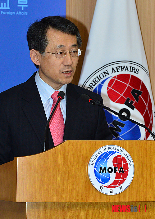 외교부 "일본 정치인들 언행에 신중 기해야"