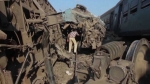 이집트 열차끼리 '쾅'…선로변경 착각해 최소 43명 사망
