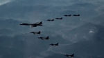 B-1B, 한반도서 폭격훈련…미 "미군가족 철수 계획 없다"