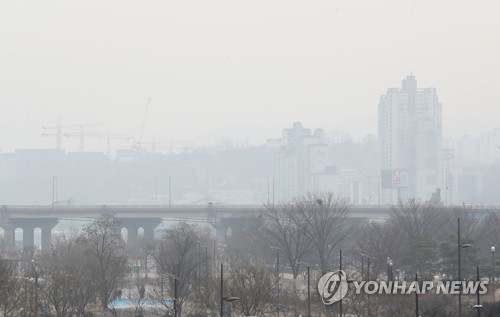 시민단체 "국회, 미세먼지 해결 나서야…차량2부제 의무화"