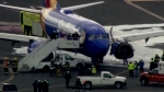 [해외 이모저모] 미국서 비행 중 엔진 터져 불시착…1명 숨져