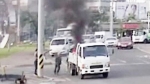 [뉴스브리핑] 주유소 앞 불붙은 화물차…경찰관이 진화