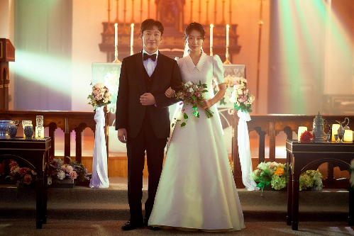 ‘Cyprus’ Jo Seung-woo x Park Shin-hye’s wedding photo  Large rice cake from the first week!
