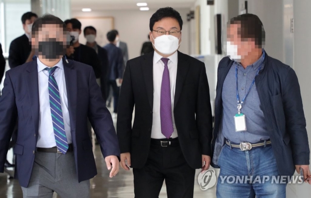 "증거 인멸·변조 우려"…횡령·배임 혐의 이상직 의원 구속