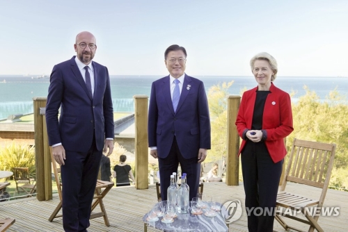 한·EU 정상회담…문대통령 "한국 백신허브 역할할 것"