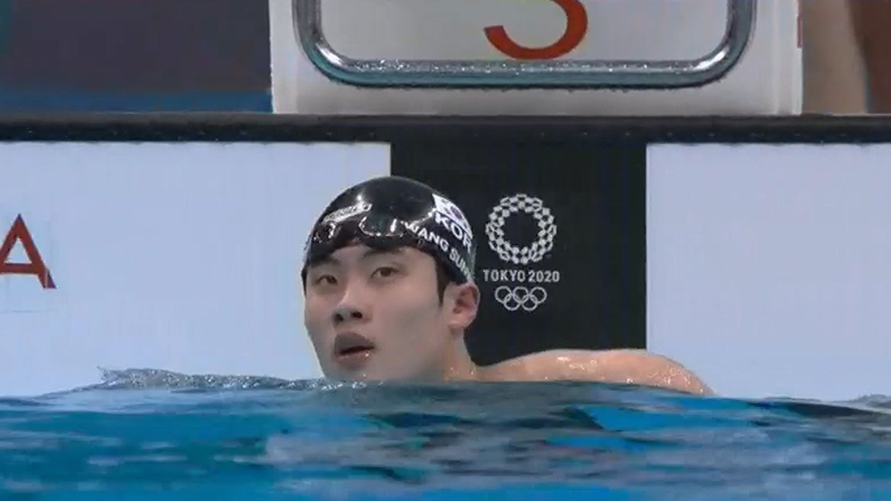 황선우 또 한국신기록…100m 예선 6위로 준결승행