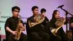세계 최초 시각장애인 오케스트라…"숨소리 맞춰 연주해요"