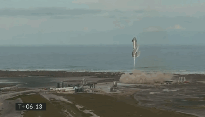 현지 시간 3일 미국 텍사스주 보카치카 발사기지에서 발사된 SN10이 착륙하고 있다.〈영상=유튜브 Space X〉