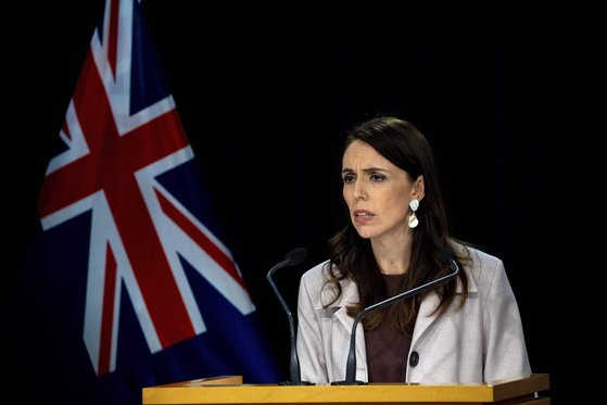 저신다 아던 뉴질랜드 총리가 지난해 11월 웰링턴 국회의사당에서 기자회견을 하고 있다. 〈사진=AFP 연합뉴스〉