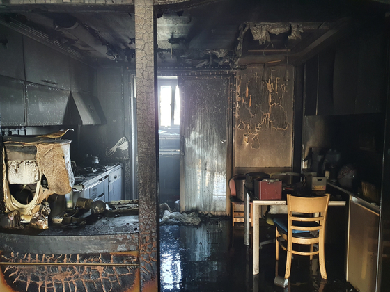 화재로 불탄 집의 모습. 천안동남소방서 제공