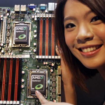 칩 설계 메이커 AMD가 내놓은 제품을 모델이 선보이고 있다. 〈위크 인 차이나 캡처〉