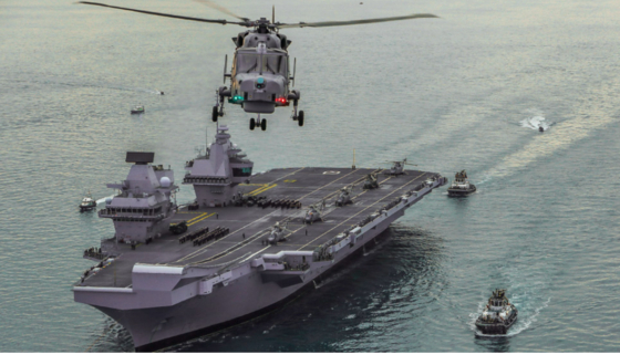 퀸 엘리자베스 호에서 조기 경보 작전 헬기가 이륙하고 있다. 〈사진=폴리진 캡처〉