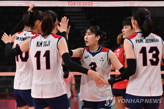도미니카공화국을 힘겹게 따돌린 한국 여자배구대표팀
