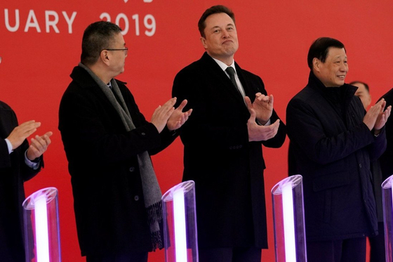 지난 2019년 1월 중국 상하이 공장 기공식에 참석했을 당시 일론 머스크 CEO 모습. 〈사진=로이터〉