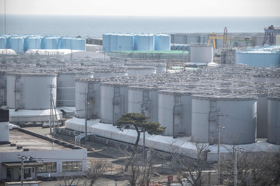 지난 5일 후쿠시마 제1원자력발전소 오염수 저장탱크 모습. 〈사진=AFP 연합뉴스〉