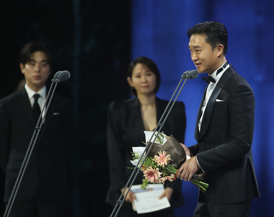 배우 조우진이 영화 '킹메이커'로 제58회 백상예술대상 영화부문 남자 조연상을 수상했다. 〈사진=백상예술대상 특별취재단〉