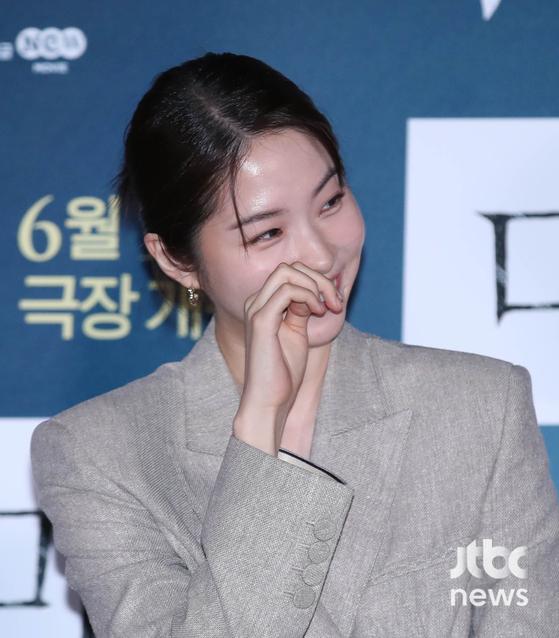 배우 서은수가 7일 서울 CGV 용산아이파크몰에서 열린 영화 '마녀 2' 언론시사회에 참석했다. 〈사진=JTBC엔터뉴스〉