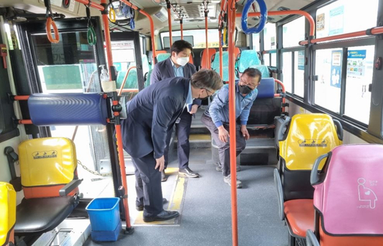                                    버스 분야 합동 안전 점검〈사진=경기도청〉