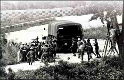 1976년 8월 18일 공동경비구역에서 벌어진 도끼만행사건
